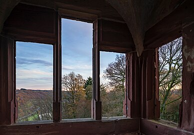 Blick aus dem Erker des Palas aufs Neckartal