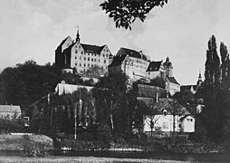 Schloss Colditz als Oflag IV, April 1945