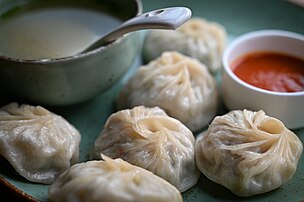 Un plat de momos, spécialité tibétaine. (définition réelle 6 048 × 4 024)