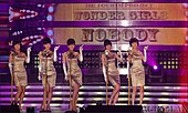 Wonder Girls in retro outfits performing "Nobody"