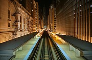 Chicago 'L' dari Adams/Wabash di Chicago Loop