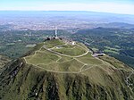 Vue aérienne du sommet du Puy de Dôme