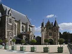 Vue intérieure de la cour seigneuriale.