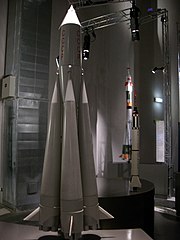 Maquete do R-7 que lançou o Sputnik