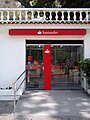 Agência do Banco Santander, situado na Praça General Tibúrcio, próximo à Praia Vermelha, Urca, Rio de Janeiro - RJ, Brasil.