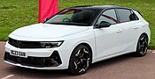 2022_Vauxhall_Astra_GS-Line_1.2_(Front)