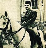 Salah_Zulfikar_in_his_police_days