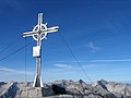 Gipfelkreuz op de Hinteren Bachofenspitze in het Karwendelgebergte