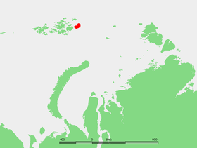 Carte de l'archipel François-Joseph, en rouge localisation de l'île Graham Bell, l'île Perlamoutrov est à 200 m au sud-ouest de celle-ci