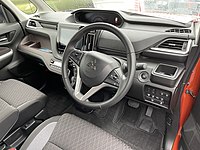 Mitsubishi Delica D:2 interior