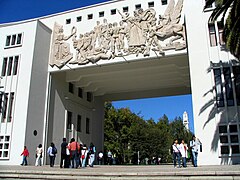 Arc de la faculté de médecine de l'université de Concepción.
