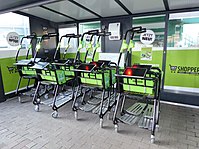 EASY Shopper auf Parkplatz