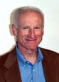 James Rebhorn interpreta Reese Hughes