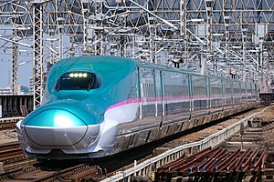 E5系で運行の「やまびこ」 （2022年5月18日 大宮駅）
