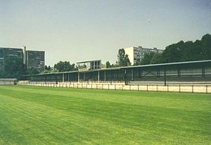 Die Haupttribüne des Stadions im Jahr 2006