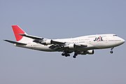 日航波音747-300