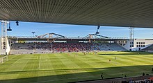 Photographie du Stade des Costières lors du match entre le Nîmes Olympique et l'Amiens SC en Ligue 2.