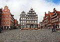 Place Am Sande, au milieu le siège de Chambre d'insdustrie et de commerce de Lunebourg-Wolfsbourg.