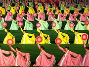 10 孩子们在跳團體操（朝鲜）