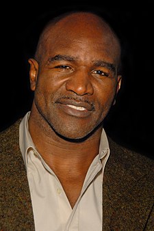 Evander Holyfield (4. prosince 2011)