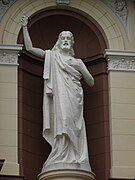 Statue du Christ, sur la façade de l'église de Saint-Vith, à Hilversum.