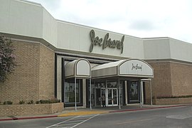 Mall del Norte's Joe Brand's entrance