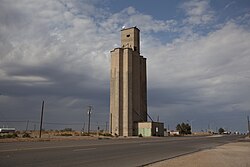 Grain elevator in Ropesville