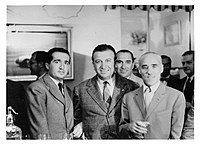 Dorino Serafini (Mitte) mit Alberto Ascari (links) und Tazio Nuvolari 1951