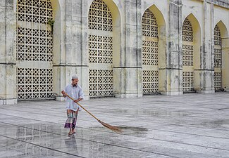 Baitul Mukarram Mosque, Bangladesh by Shahriar Amin Fahim