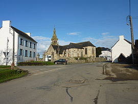 The main road and the parish church of Sainte-Pitère