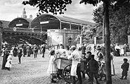 Gleicher Blick mit fertiggestellter Bahnhofsanlage um 1910