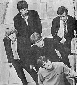 The Yardbirds в 1965: Jeff Beck, Paul Samwell-Smith, Keith Relf, Chris Dreja, Jim McCarty