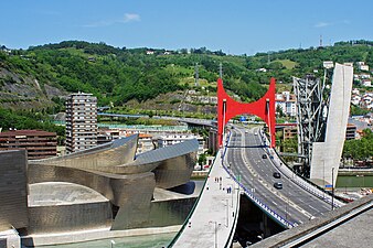 Salbe zubiaren ikuspegia. Ezkerrean Guggenheim Bilbao Museoa ageri da.