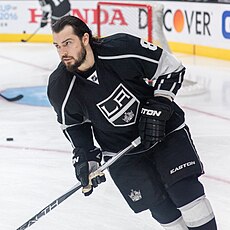 Doughty v dresu Los Angeles Kings (2016)