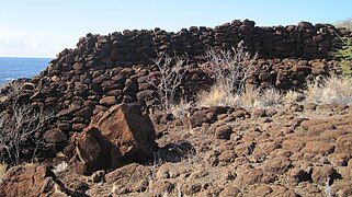 Muros de Halulu Heiau.