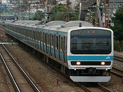 京浜東北・根岸線用の209系500番台 （2008年11月9日 蒲田駅 - 川崎駅間）