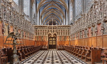 La sillería del coro, la pantalla y el atril de la catedral de Albi, Francia