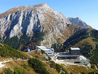 Bergstation nach dem Umbau, im Hintergrund das Hohe Brett