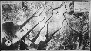 原爆投下後の広島市。