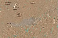 埃律西昂区地图，埃律西昂山和亚拔山是大型火山，大型堑沟群的位置被标示。