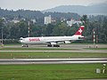 Airbus A340-313 společnosti Swiss International Airlines na letišti v Curychu, registrace HB-JMI