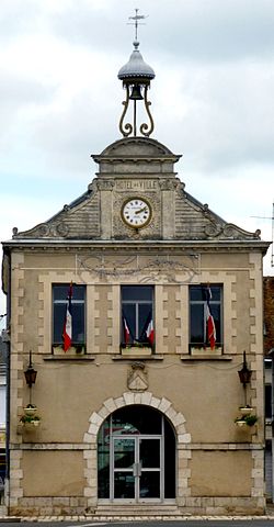 Skyline of Oucques