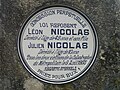 Plaque tombale de deux victimes de la catastrophe de la station Couronnes, cimetière de Châlus, Haute-Vienne, France.