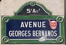 Voir la plaque.