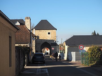 La porte de la Prison de Gan.