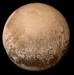 Bild på Pluto tagen av New Horizons (färg; 11 juli 2015)