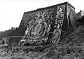 Muro con thangkas durante una fiesta (1938)
