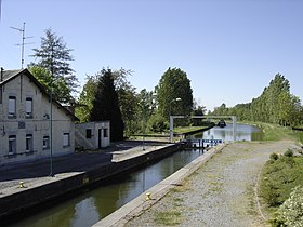 Canal de la Sambre à l'Oise — Écluse d'Ors.