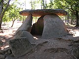 Dolmen de Axeitos en Oleiros (Ribeira).