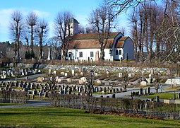 Lidingö kyrkogård, gamla delen (t.v.) och nya delen